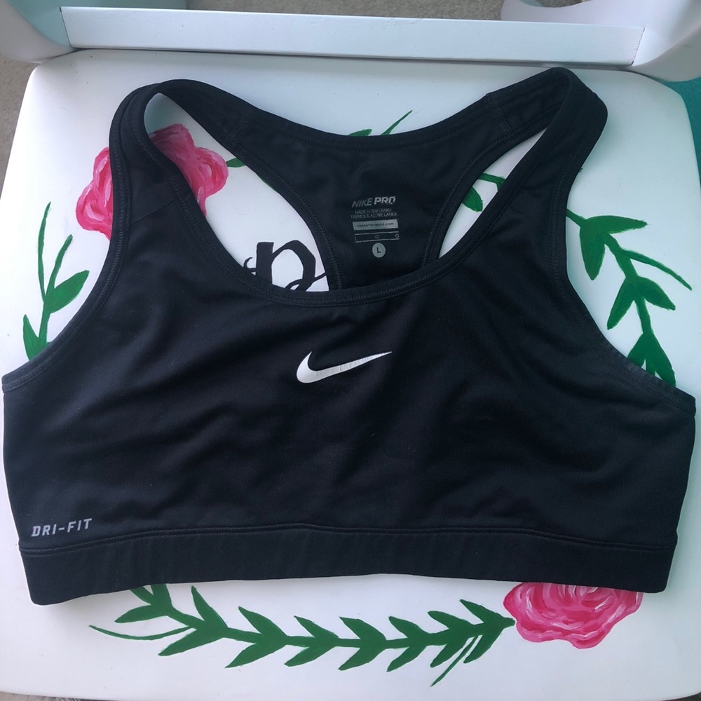 nike pro sports bra